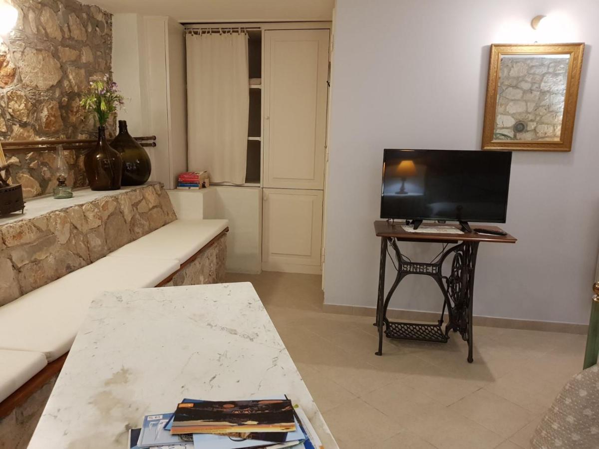 Apartments Gabri Mali Losinj Luaran gambar